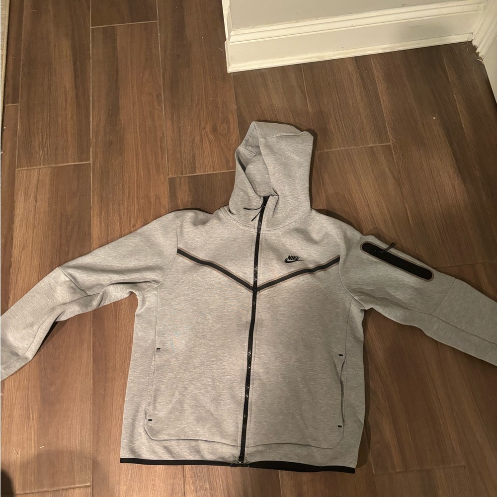 Grey OG Nike Tech fleece zip up